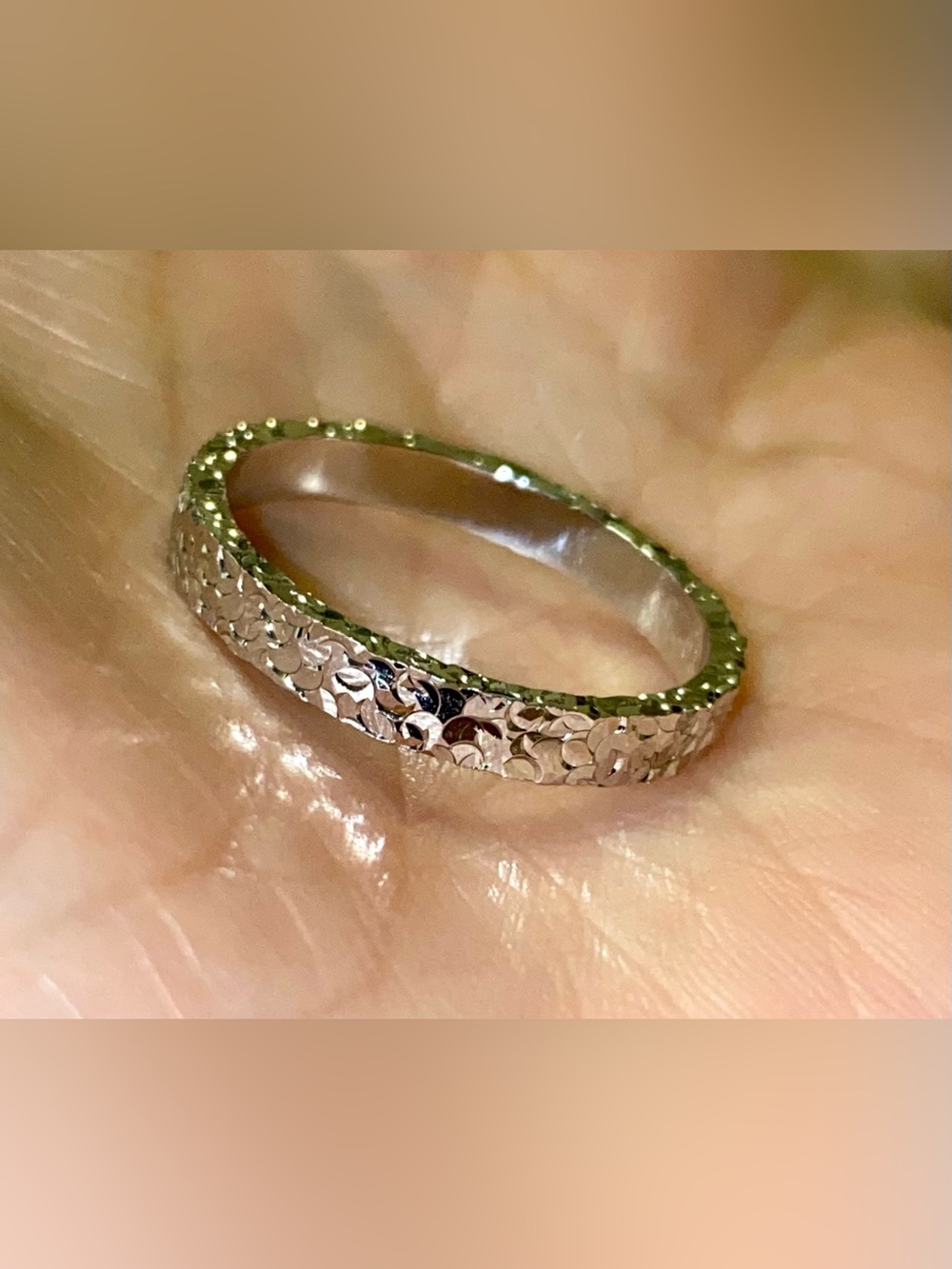 925 Silver Unisex Band Ring - Elegant Sculpted Finish